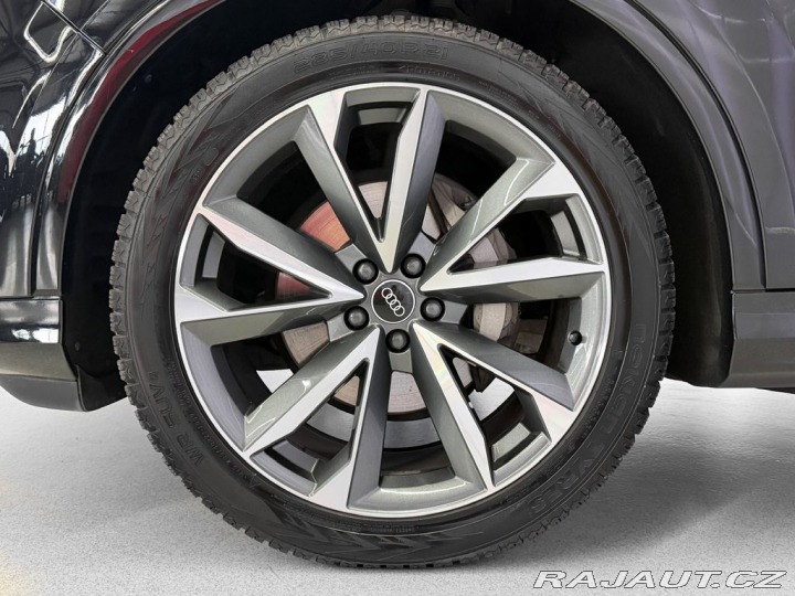 Audi Q7 50TDI QUATTRO S-LINE, VZD 2021