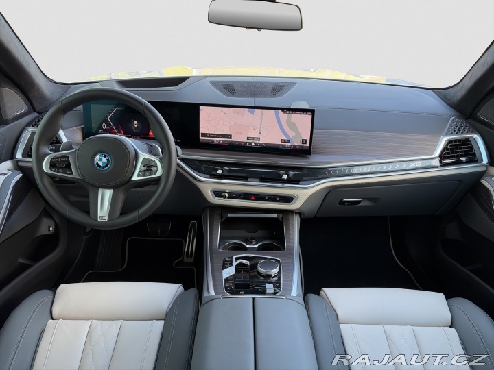 BMW X5 xDrive50e 2025