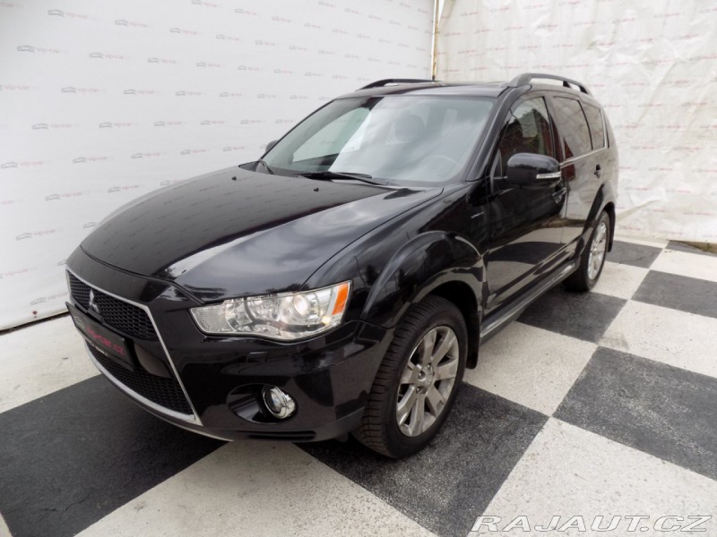 Mitsubishi Outlander 2.2DI-D/AWD/1.Maj.ČR/7.mí
