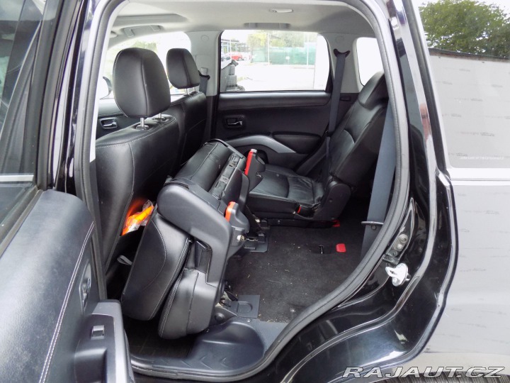 Mitsubishi Outlander 2.2DI-D/AWD/1.Maj.ČR/7.mí 2012