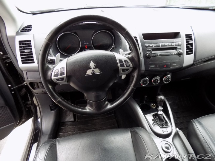 Mitsubishi Outlander 2.2DI-D/AWD/1.Maj.ČR/7.mí 2012