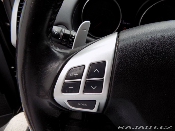 Mitsubishi Outlander 2.2DI-D/AWD/1.Maj.ČR/7.mí 2012