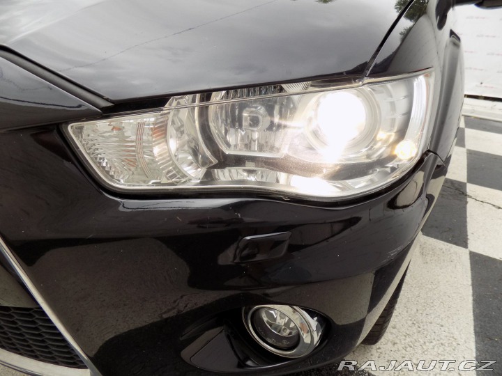 Mitsubishi Outlander 2.2DI-D/AWD/1.Maj.ČR/7.mí 2012