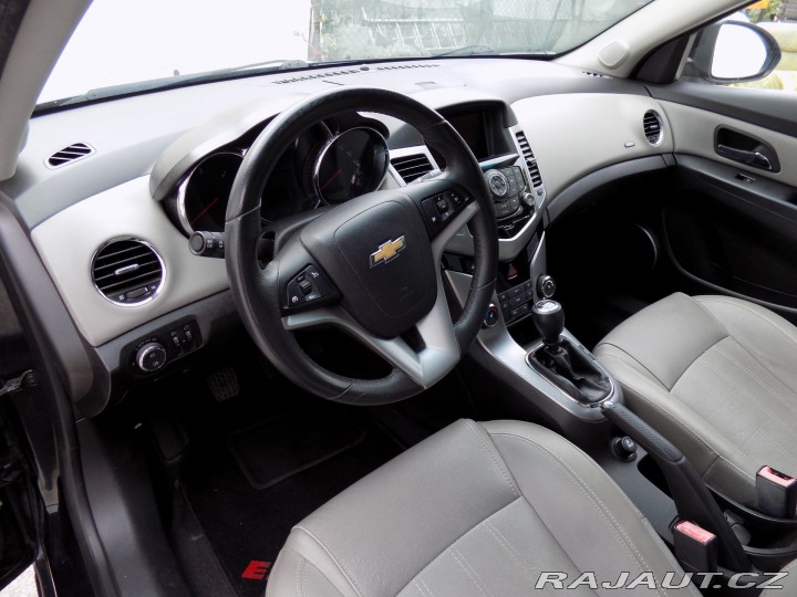 Chevrolet Cruze 2.0 VCDi/Klima/Kůže/NAVI/ 2011