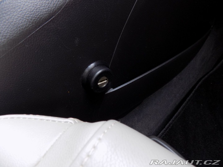 Chevrolet Cruze 2.0 VCDi/Klima/Kůže/NAVI/ 2011