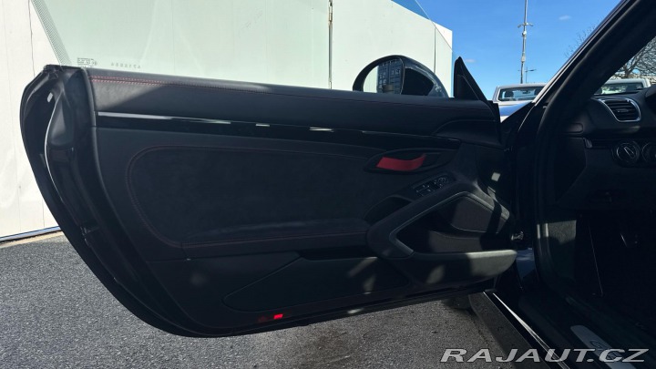 Porsche Cayman GT4 2016