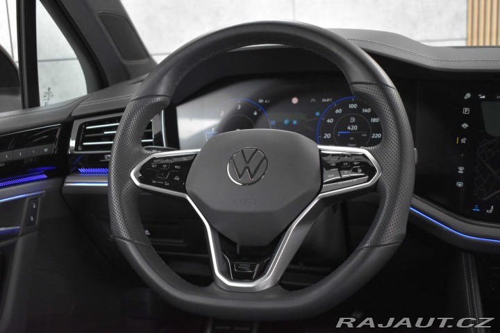 Volkswagen Touareg 3.0 TDI R-LINE*ZÁRUKA*TAŽ 2024