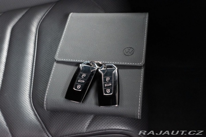 Volkswagen Touareg 3.0 TDI R-LINE*ZÁRUKA*TAŽ 2024