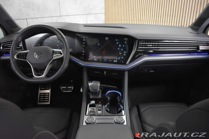 Volkswagen Touareg 3.0 TDI R-LINE*ZÁRUKA*TAŽ 2024