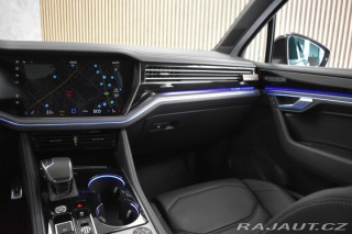 Volkswagen Touareg 3.0 TDI R-LINE*ZÁRUKA*TAŽ 2024