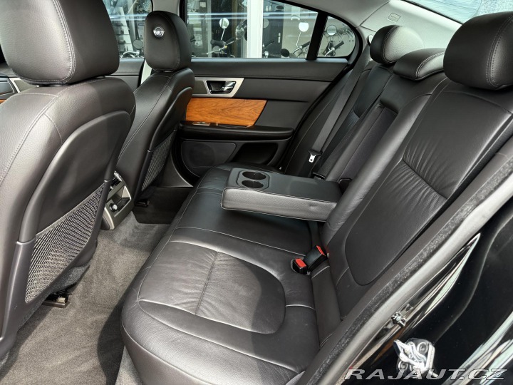 Jaguar XF 3,0 V6 Diesel Lux Automat 2010