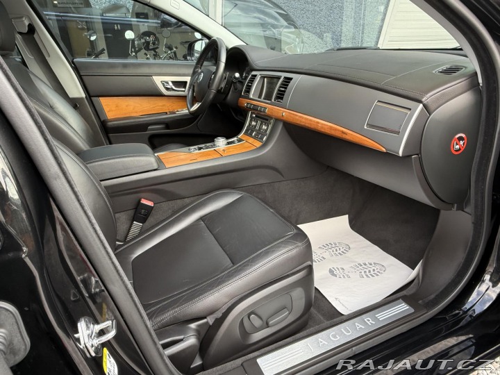 Jaguar XF 3,0 V6 Diesel Lux Automat 2010