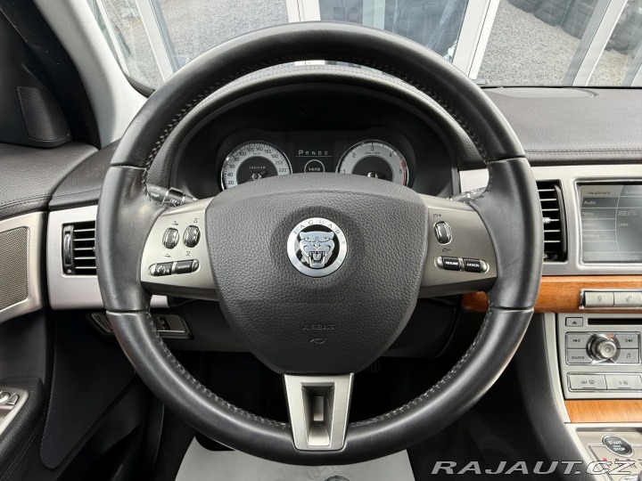 Jaguar XF 3,0 V6 Diesel Lux Automat 2010