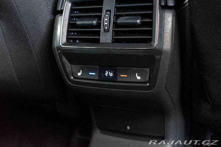 Škoda Karoq 2.0TDI 4x4*TAŽNÉ*WEBASTO* 2023