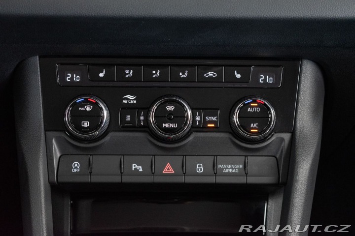 Škoda Karoq 2.0TDI 4x4*TAŽNÉ*WEBASTO* 2023