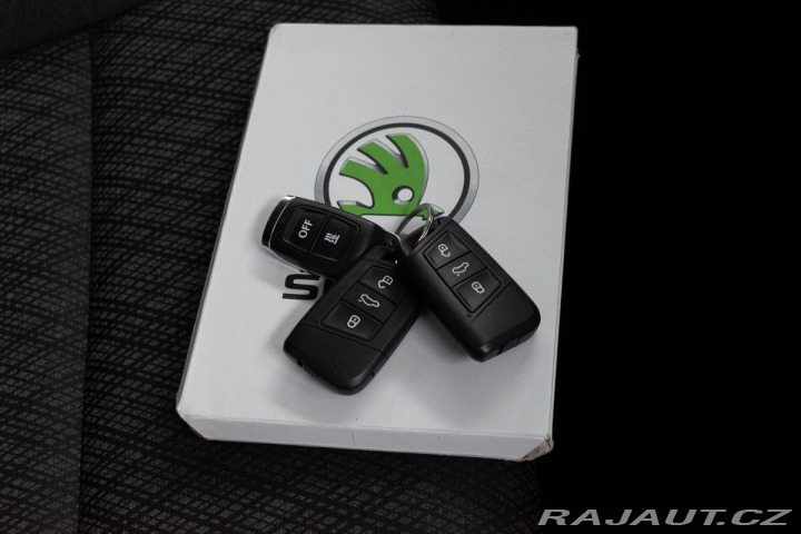 Škoda Karoq 2.0TDI 4x4*TAŽNÉ*WEBASTO* 2023
