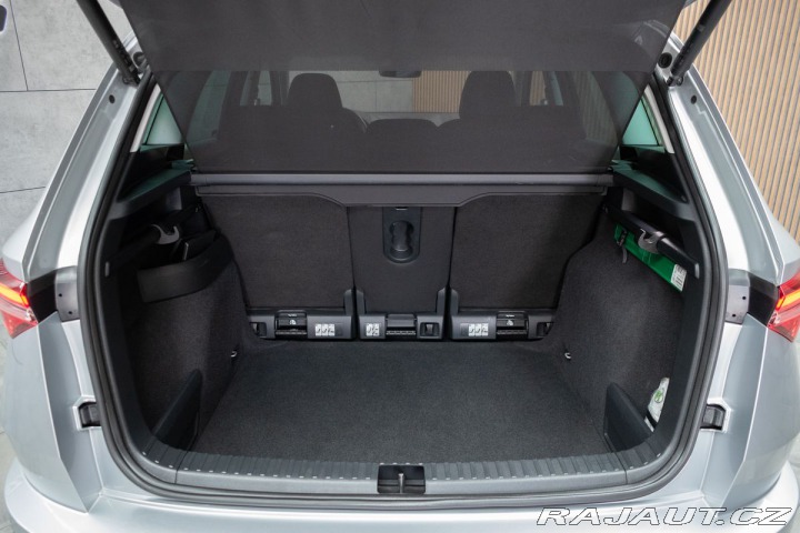 Škoda Karoq 2.0TDI 4x4*TAŽNÉ*WEBASTO* 2023