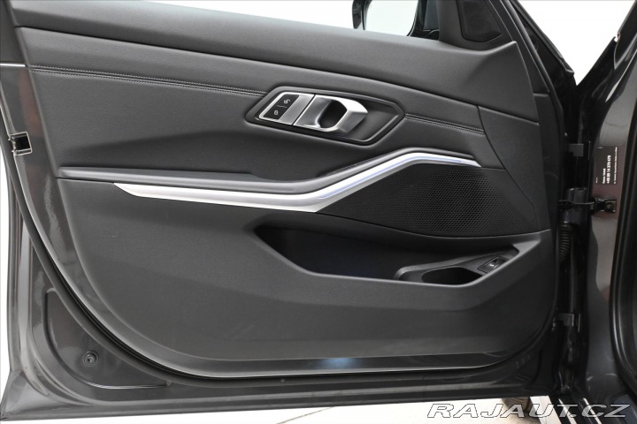 BMW 3 2,0 320d 140 kW STEPTRONI 2022
