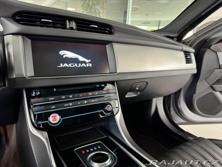 Jaguar XF 25d AWD*FullLED*360Kam*Pa 2018