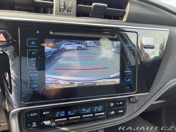 Toyota Auris 1,8 i 73kW HYBRID EXECUTI 2016