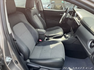 Toyota Auris 1,8 i 73kW HYBRID EXECUTI 2016