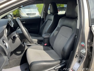 Toyota Auris 1,8 i 73kW HYBRID EXECUTI 2016