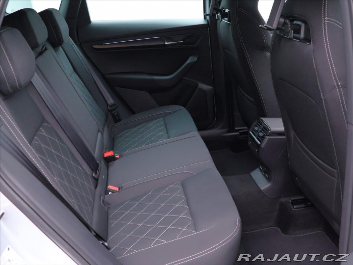 Škoda Karoq 2,0 TDI Sportline 4x4 DSG 2025