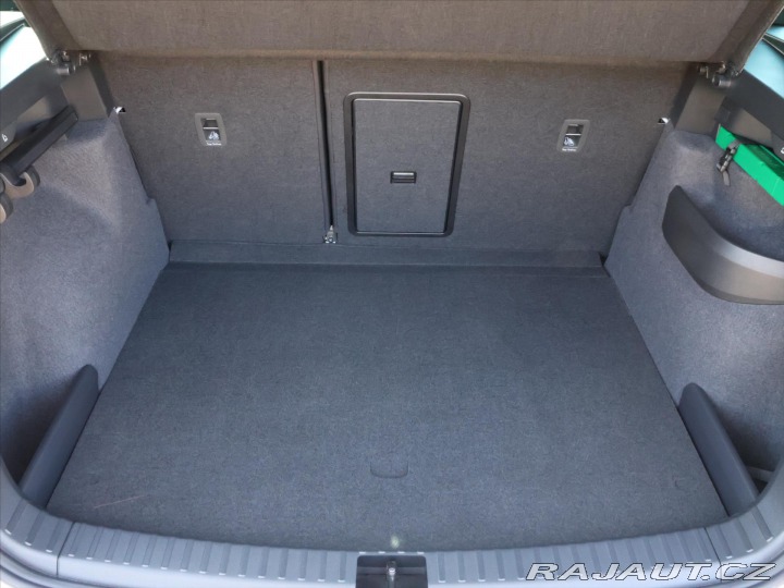 Škoda Karoq 2,0 2.0 TDI Sportline 4x4 2025