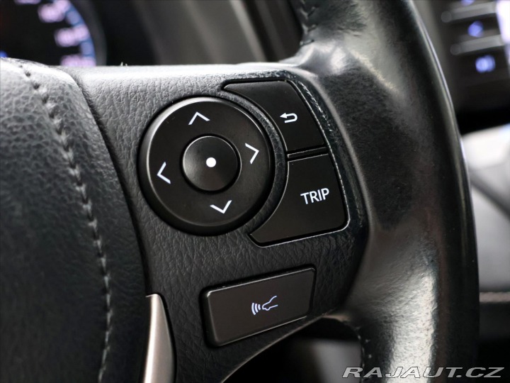 Toyota RAV4 2,5 HEV 114kW Executive 4 2018