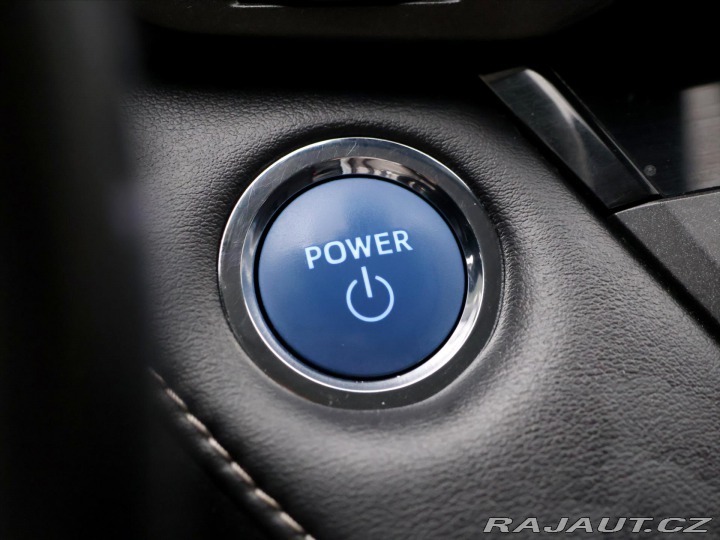 Toyota RAV4 2,5 HEV 114kW Executive 4 2018