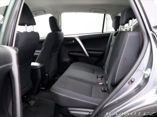 Toyota RAV4 2,5 HEV 114kW Executive 4 2018