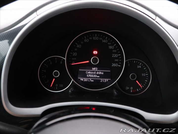 Volkswagen Beetle 2,0 TSI 147kW Sport 2012