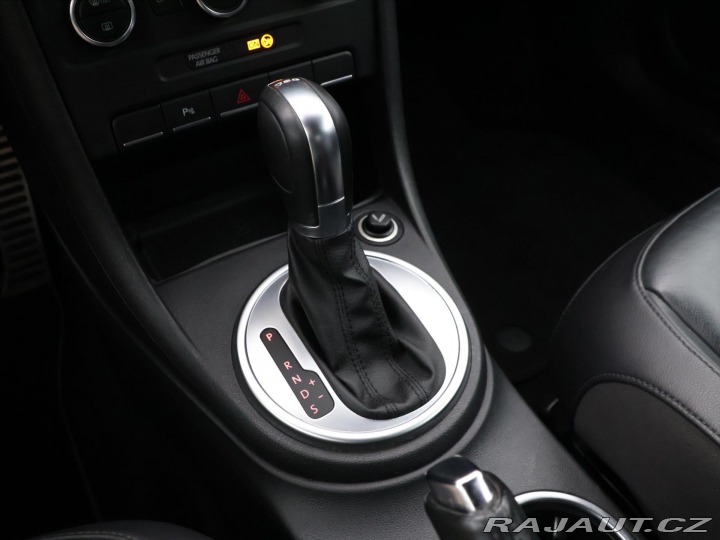 Volkswagen Beetle 2,0 TSI 147kW Sport 2012