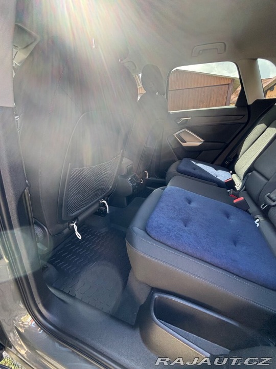 Audi Q3 1,5 S-Line TFSi 2021
