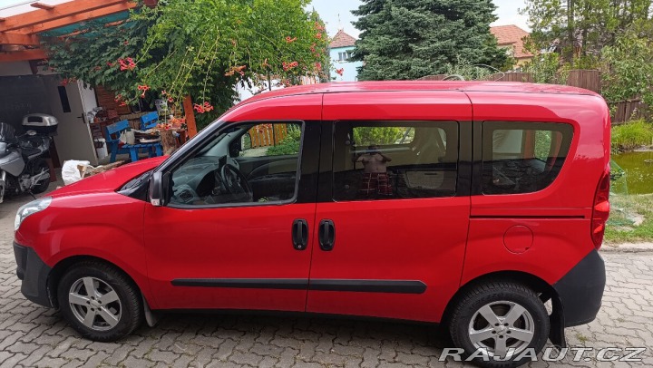 Fiat Dobló 1,6   DOBLO CARGO COMBI J 2014