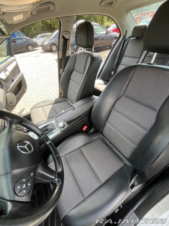 Mercedes-Benz C 1,8 CGI automat 107 000 2010