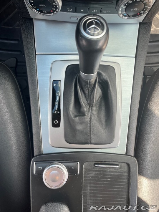 Mercedes-Benz C 1,8 CGI automat 107 000 2010