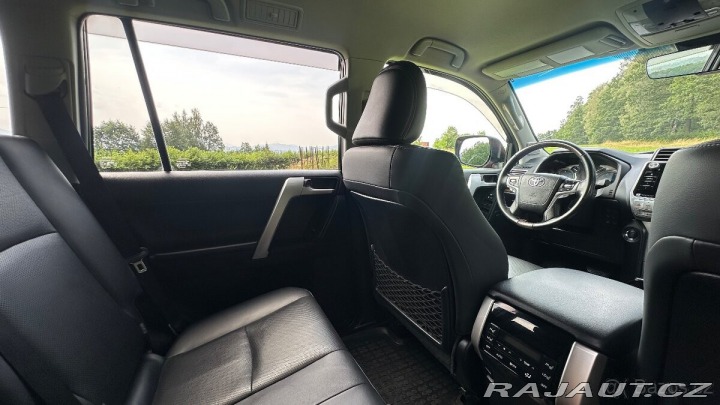 Toyota Land Cruiser 3,0 1800