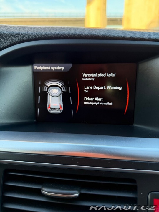 Volvo V60 2,4 D5 AWD 158kw 2011