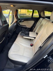 Volvo V60 2,4 D5 AWD 158kw 2011
