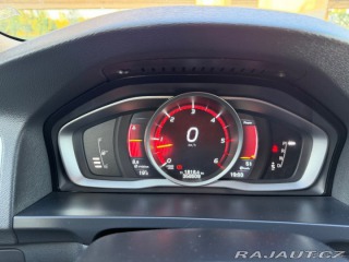 Volvo V60 2,4 D5 AWD 158kw 2011