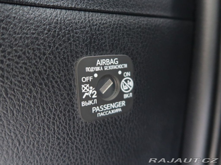 Toyota Yaris 1.5,VVT-i,82KW,Automat,CZ 2019