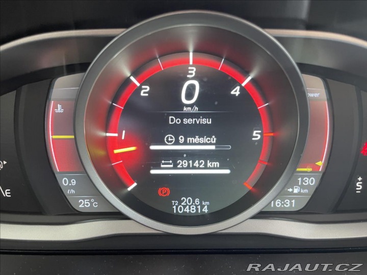 Volvo XC60 2,4 D4 AWD MOMENTUM 2015