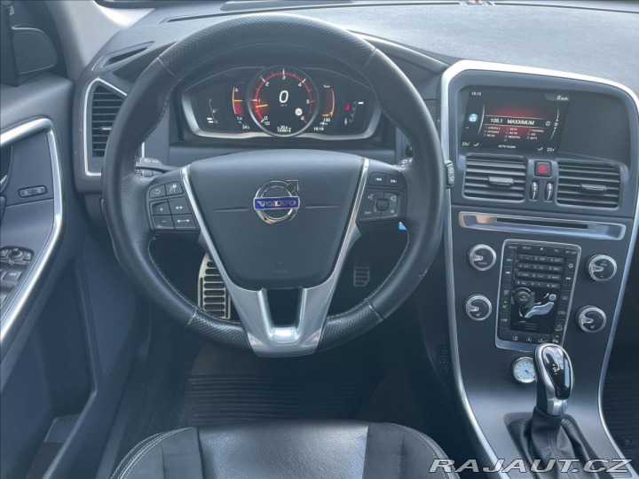 Volvo XC60 2,4 D4 AWD MOMENTUM 2015