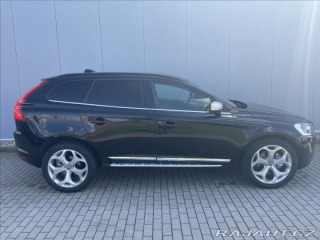 Volvo XC60 2,4 D4 AWD MOMENTUM 2015