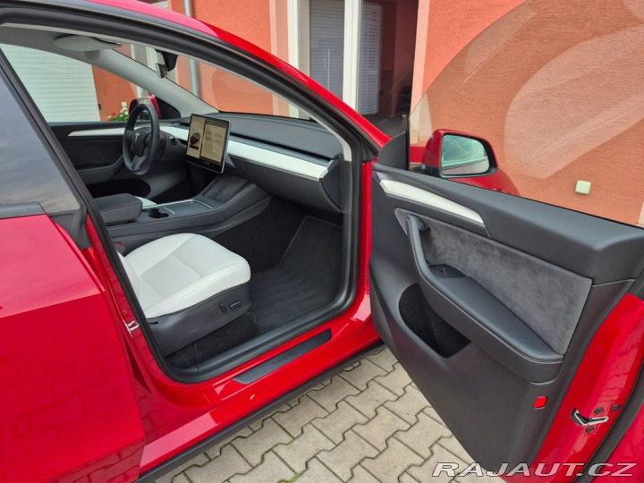 Tesla Model Y Dual Motor 378 kW SOH 93, 2022