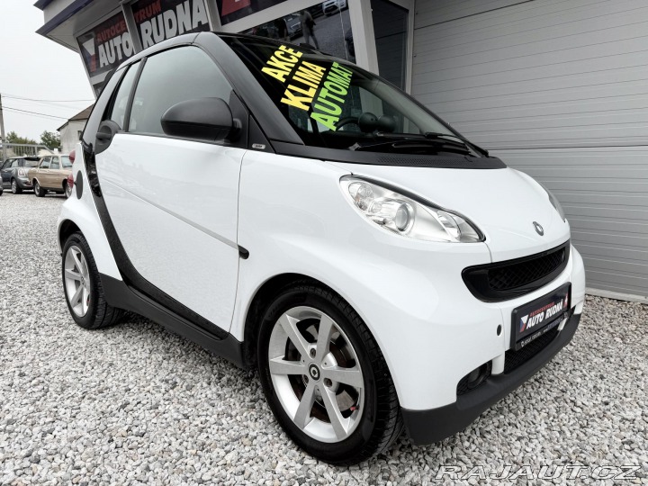 Smart Fortwo 1,0 62kW Cabrio kůže REZE 2009