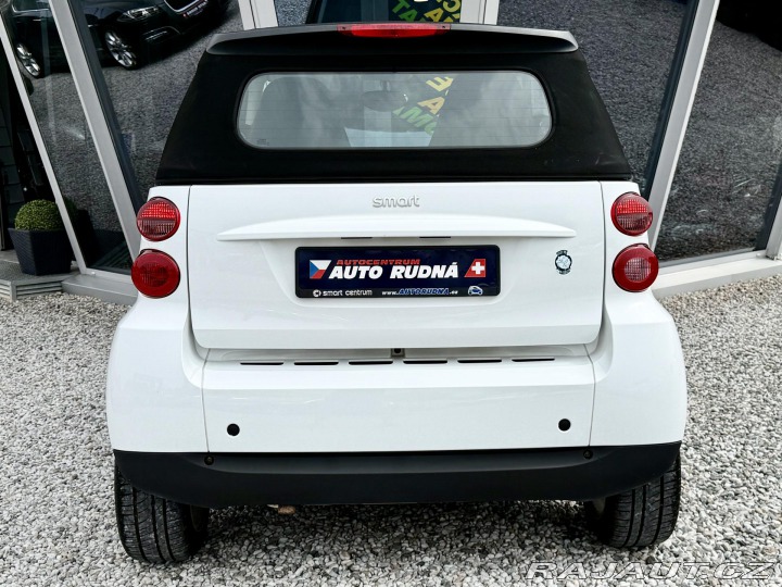 Smart Fortwo 1,0 62kW Cabrio kůže REZE 2009