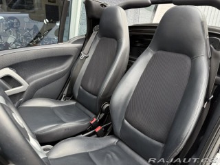 Smart Fortwo 1,0 62kW Cabrio kůže REZE 2009