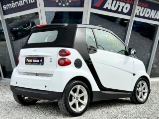 Smart Fortwo 1,0 62kW Cabrio kůže REZE 2009